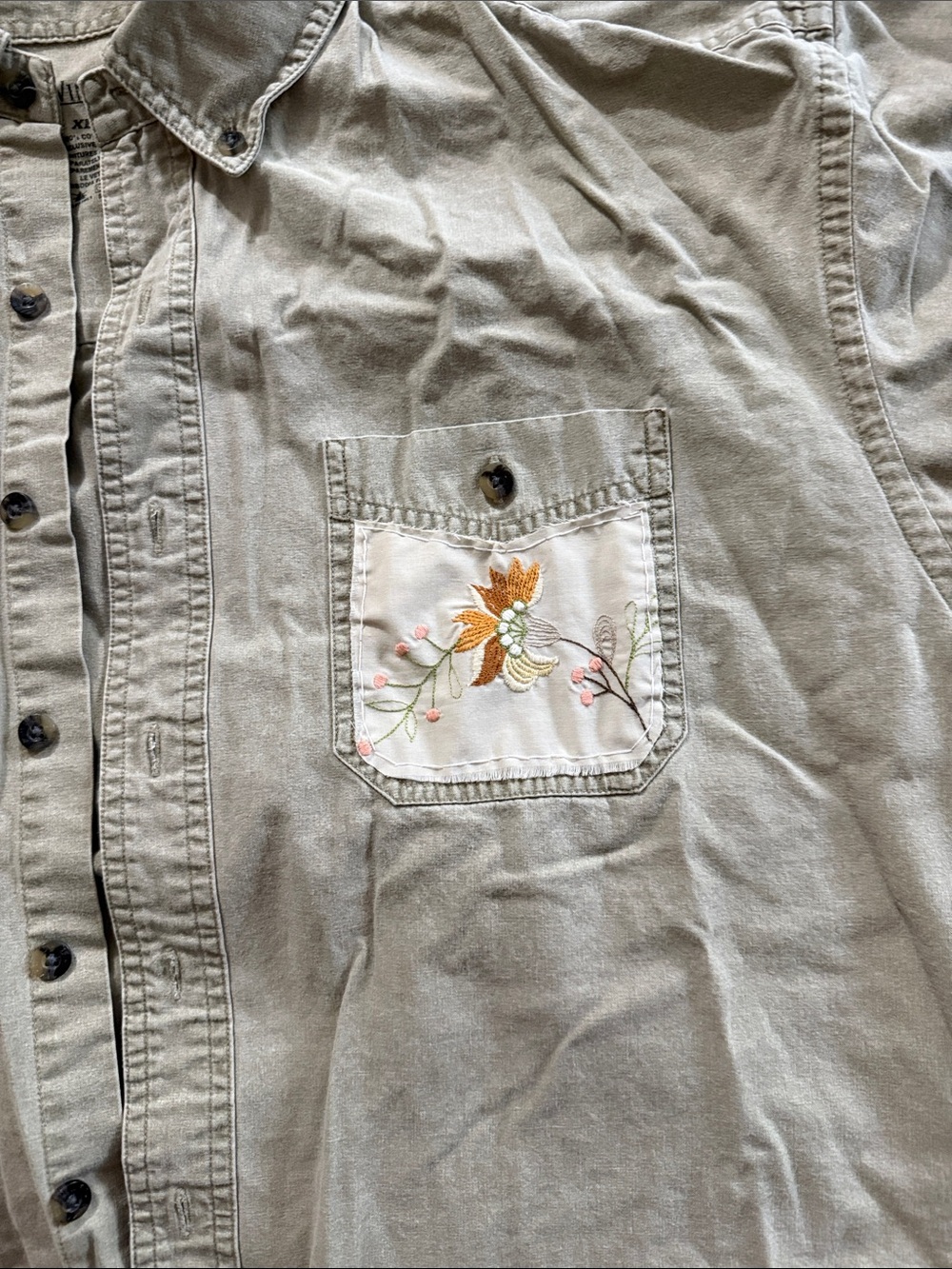 WindRiver Upcycled Casual Beige Button-Down Shirt with Patchwork Pockets - Picture 5 of 11
